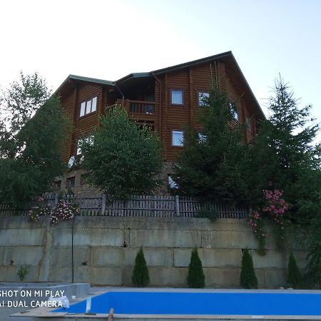 Крокус Мія Hotel Славске Екстериор снимка