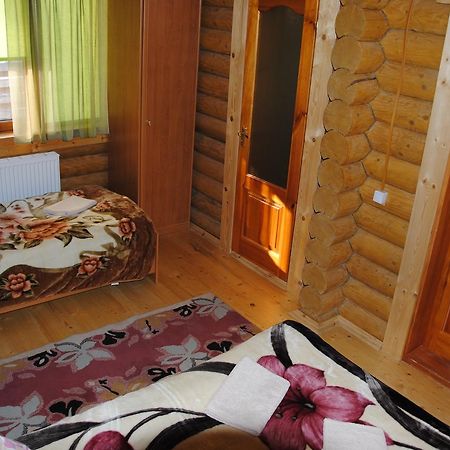 Крокус Мія Hotel Славске Екстериор снимка