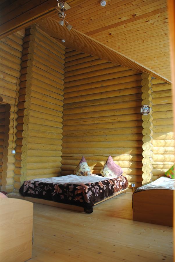 Крокус Мія Hotel Славске Екстериор снимка